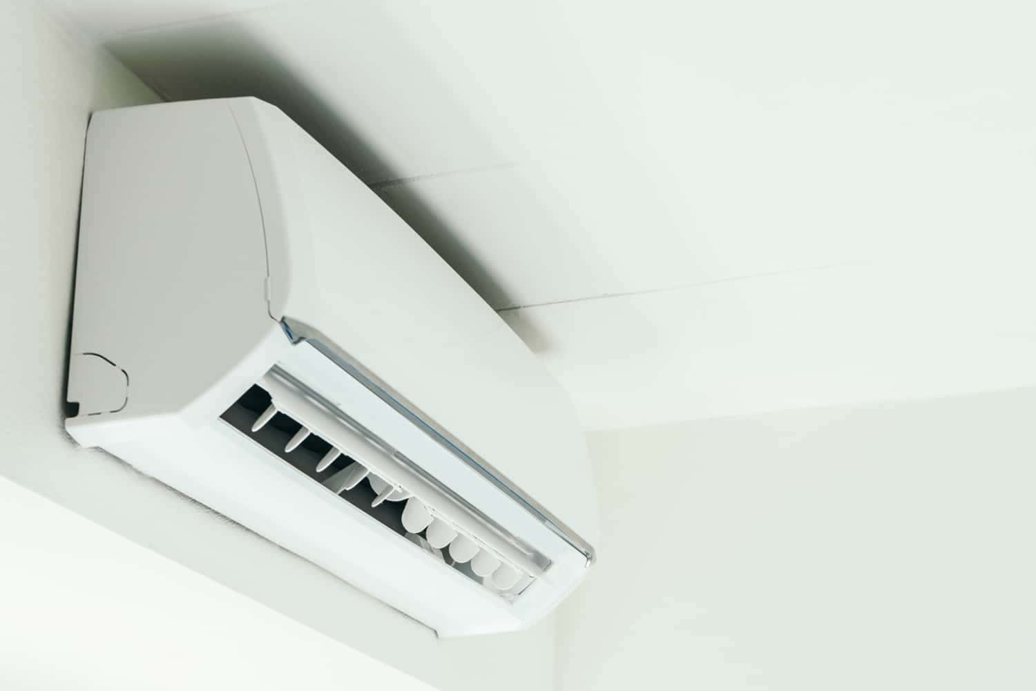 Como refrescar a casa sem ar-condicionado com truque antigo