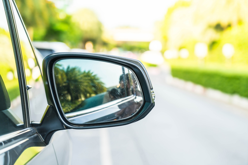 Como regular retrovisor para eliminar ponto cego